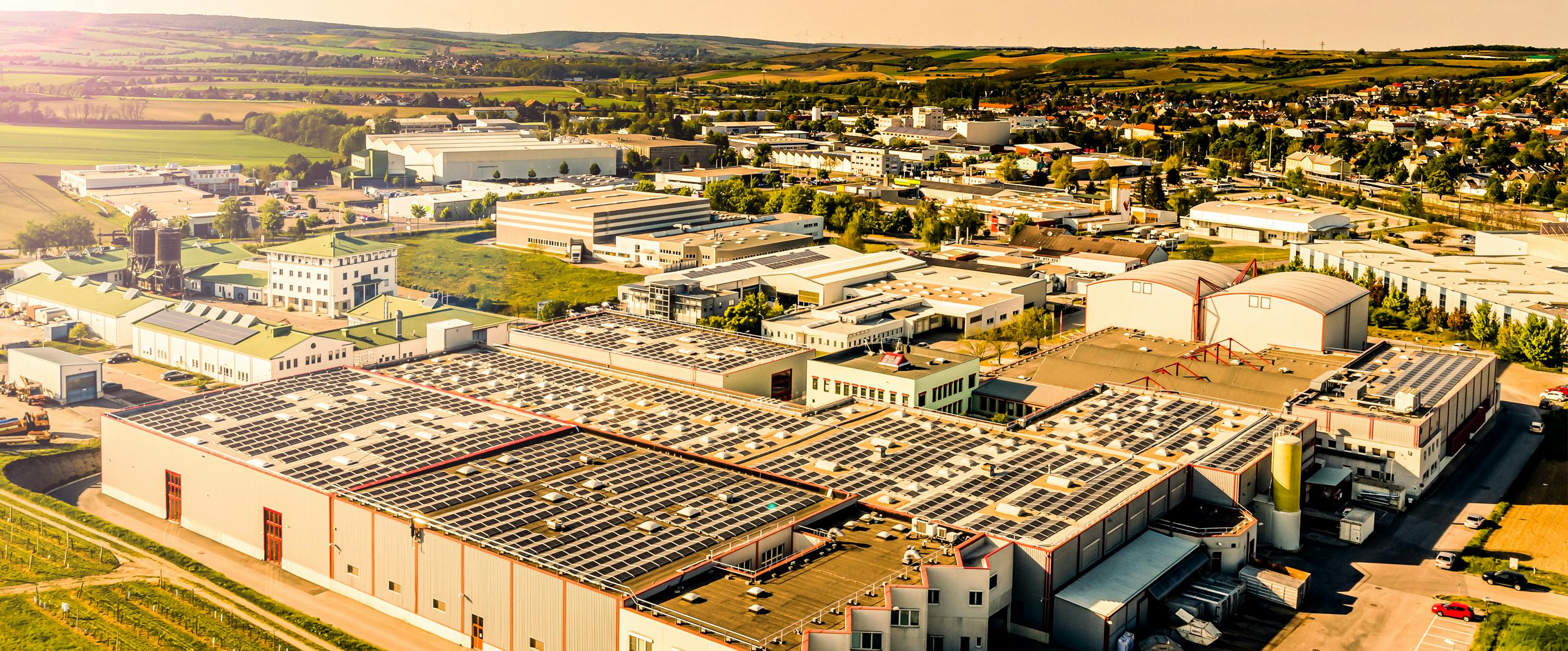 Здание компании Котани в Волькерсдорфе сфотографировано с высоты птичьего полета